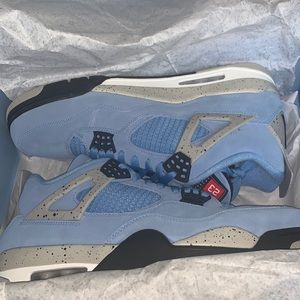 Air Jordan Retro 4 “University Blue”